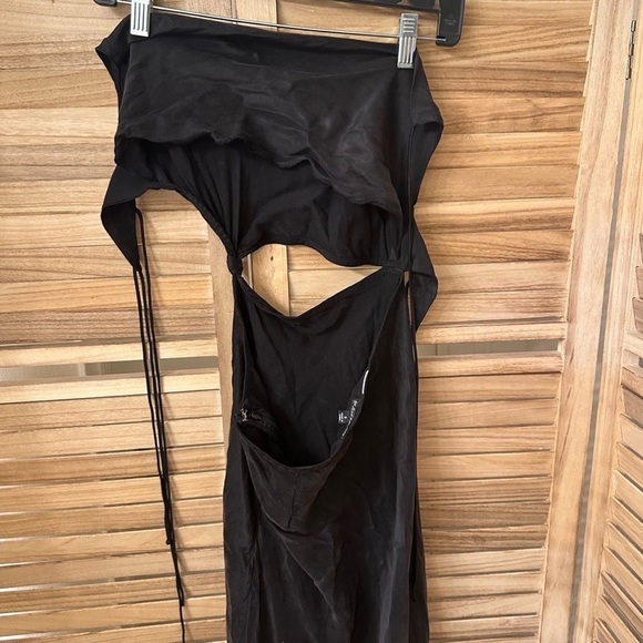 For Love Lemons Kyra Cut Out Maxi Dress in Black Size S - Picture 6 of 8